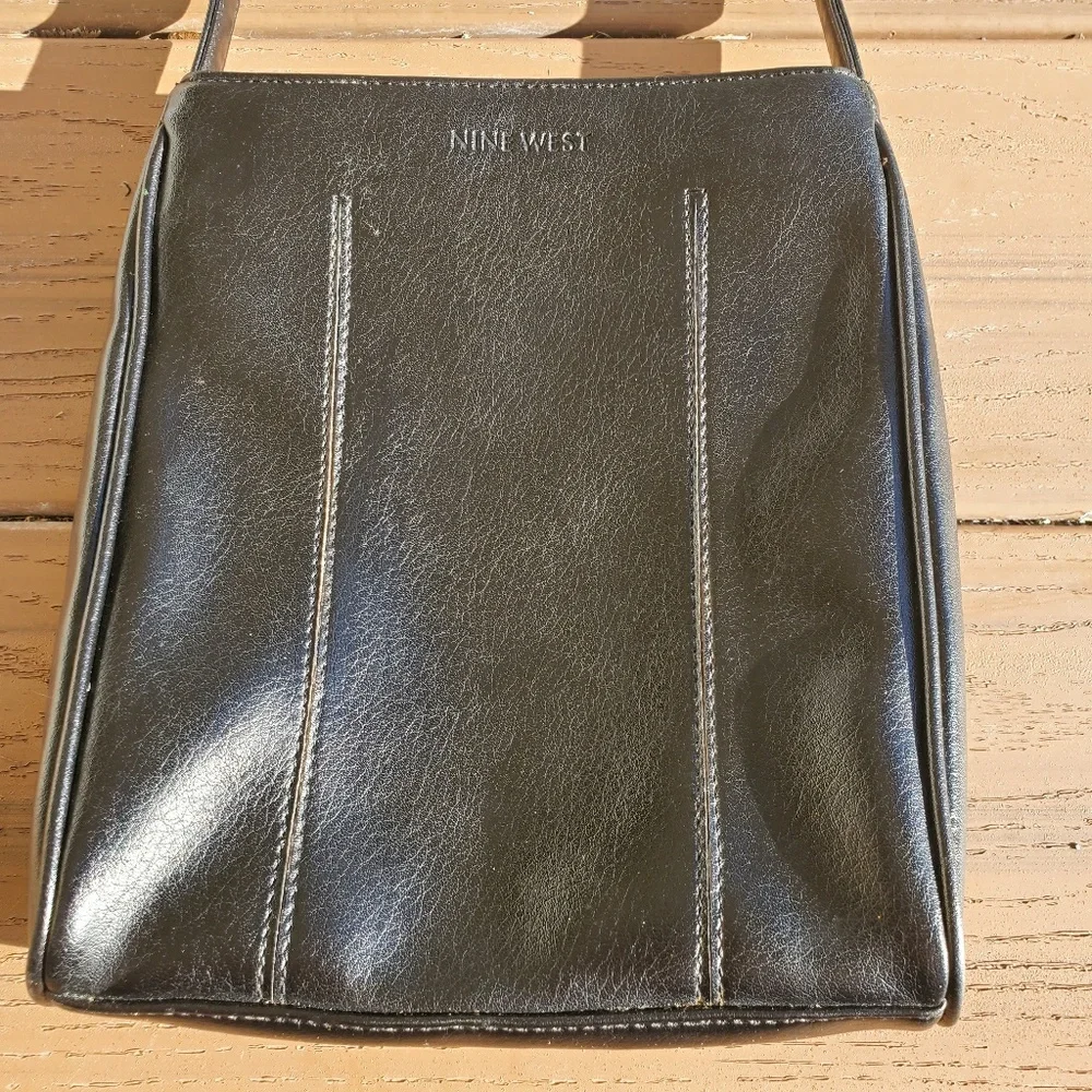Nine West Black Leather Crossbody Bag Purse Travel Handbag Classic Party Neutral